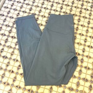 Lululemon aligns. Size 6. Chambray I think. 25”